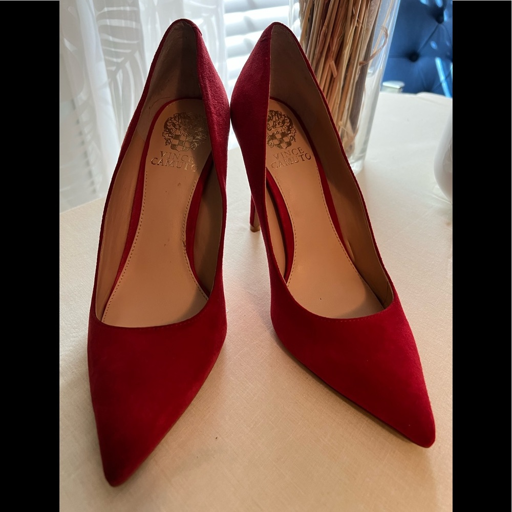 Vince Camuto Pumps